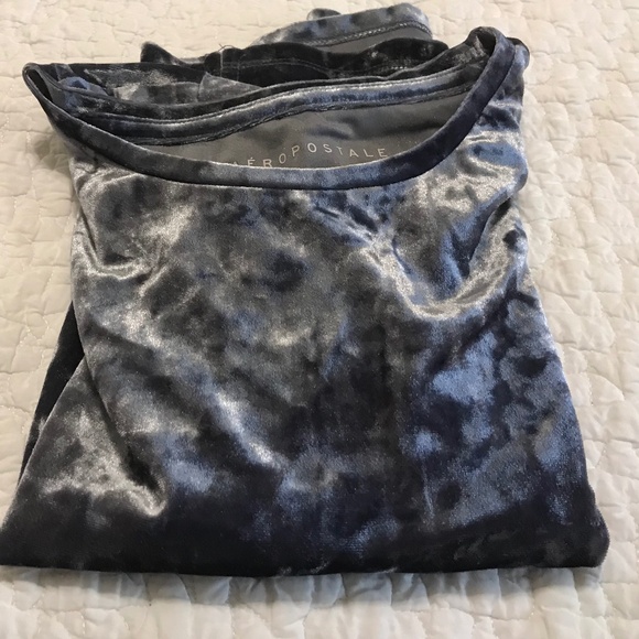 Gorgeous Aeropostale short sleeve dark silver gray crewneck velvet top (S) - Picture 12 of 13